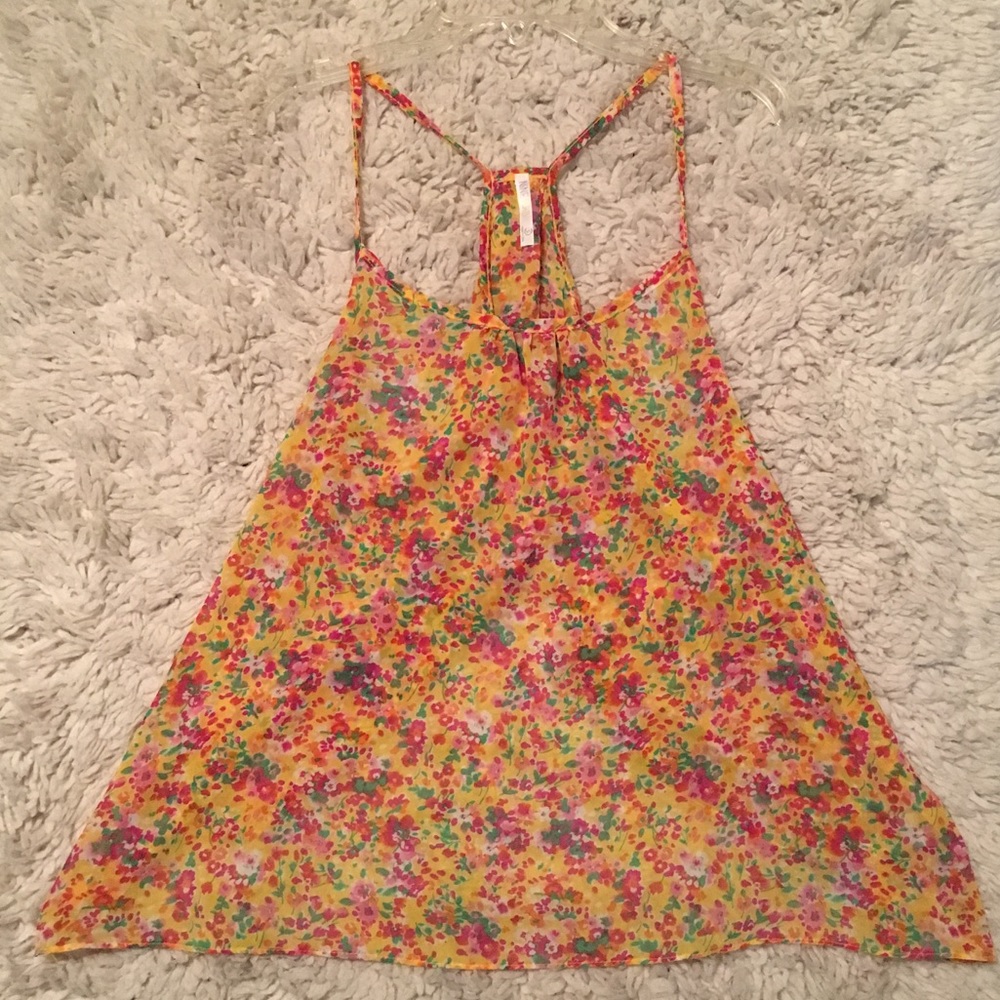 Multicolor top